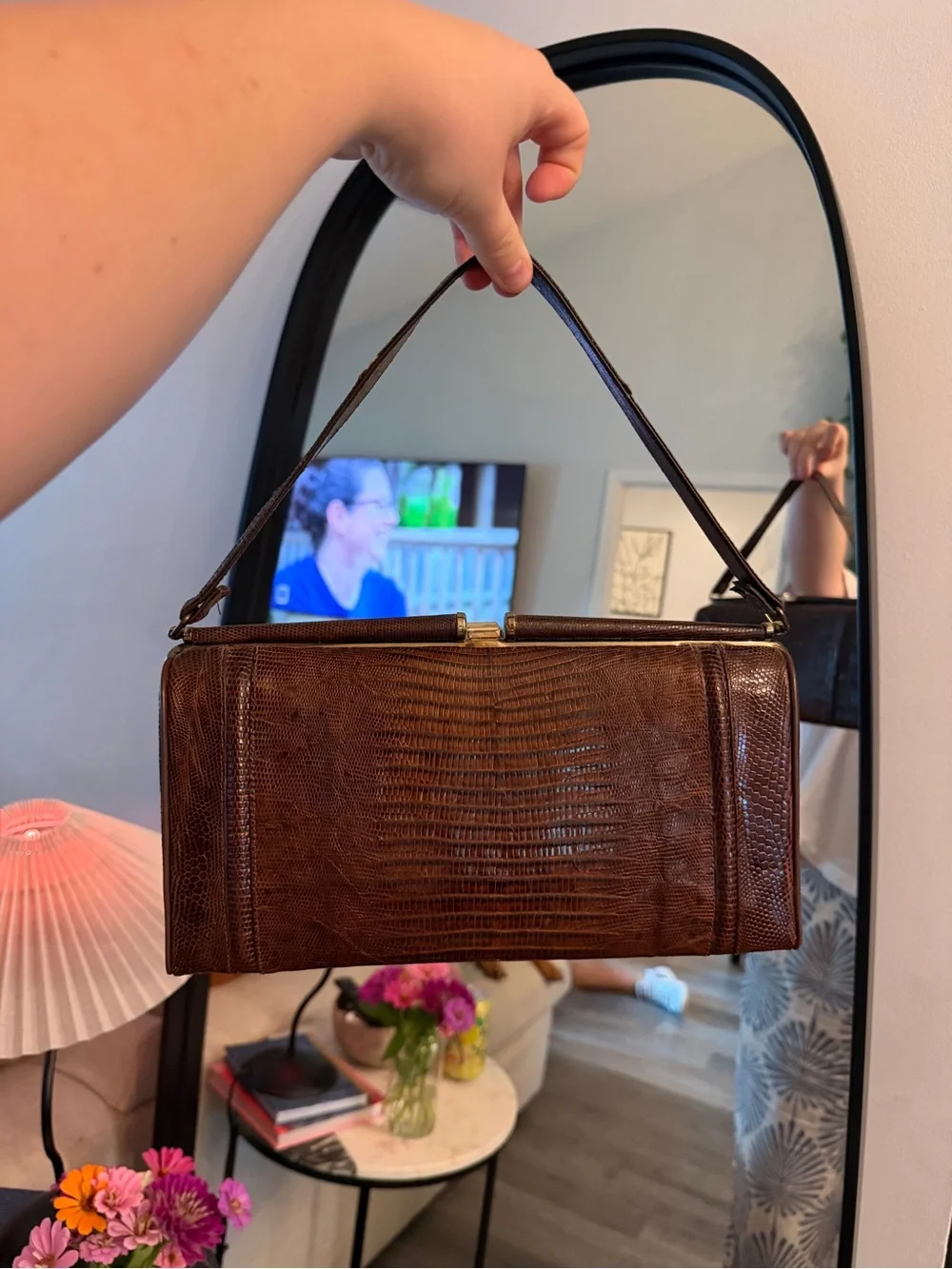 Vintage 1970s Chocolate Leather gold snap purse
